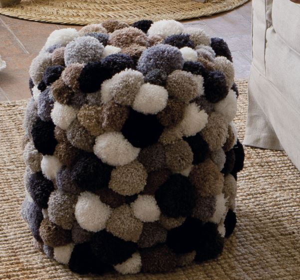 pouf pompon