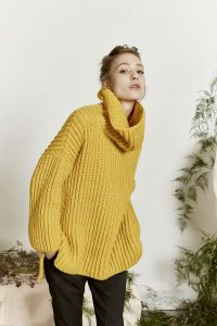 pull jaune tricot