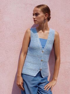 🐦Gilet sans manches, facile à tricoter et rapide !🐦✌️

🧥Modèle 8 Tender stitches du catalogue @wooladdicts
16.

🧶Coton Glow coloris 1158.0121.

🔄Tailles XS-S / M/ L/XL = 4/5/5/6 pelotes.

➿️Point mousse. Que des mailles endroits.

🪡Aiguilles n°6,5 et crochet n°6.

Bon lundi !😊
•
#ladylaine #glow #gilet #pointmousse #tricotfacile