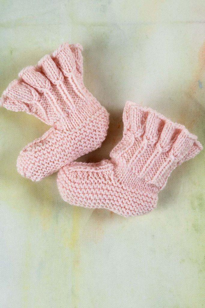 Tricoter des chaussons pour bébé en laine - Le blog de Ladylaine