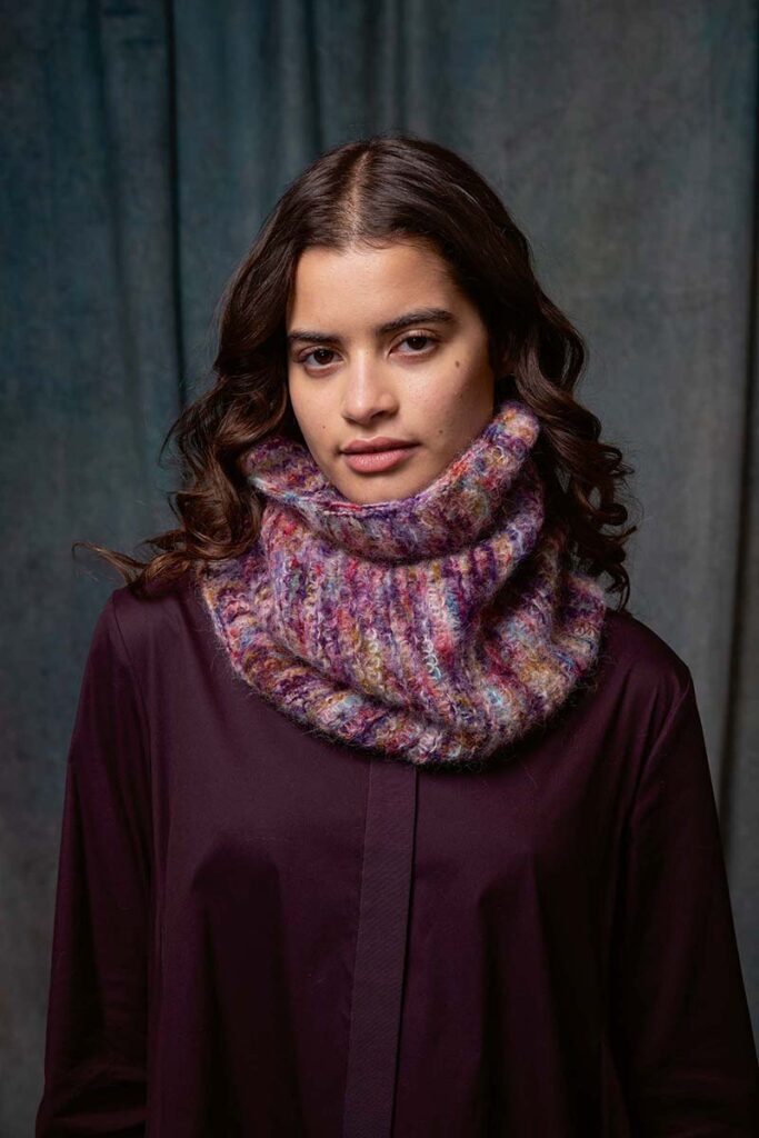 Snood 8 catalogue Lang Yarns Punto 64