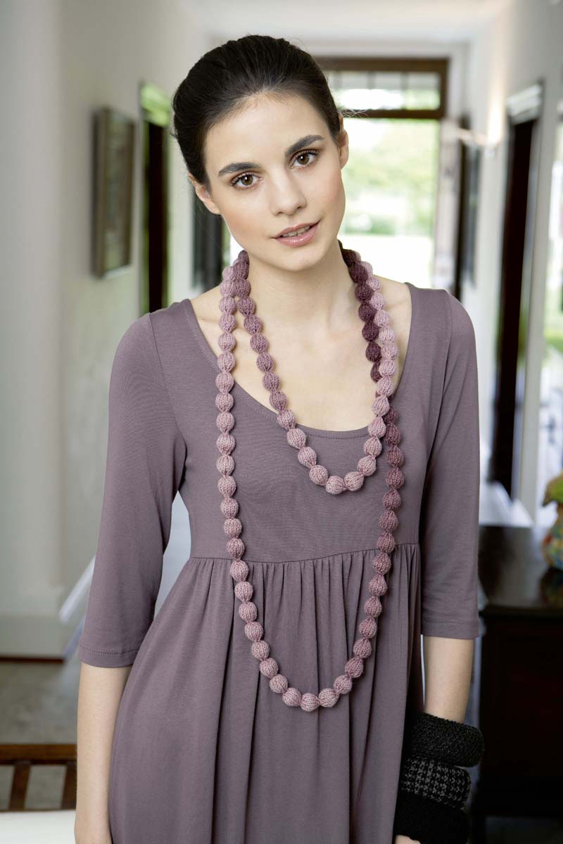 Collier 15 catalogue 215 Lang Yarns