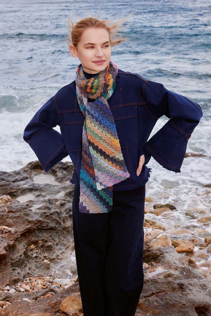 Echarpe 262 catalogue Lang Yarns Punto 85