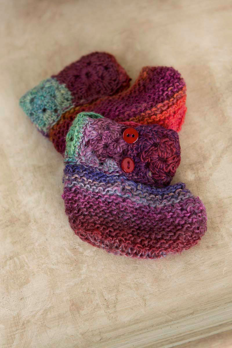 Chaussons 3 catalogue Lang Yarns FAM 234 Collection