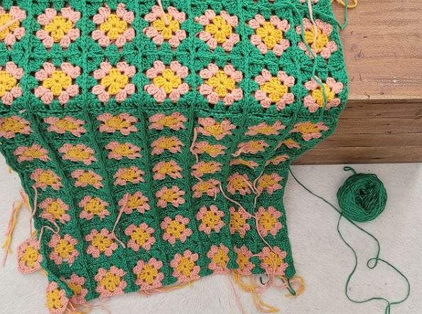 plaid carré crochet coton wooladdicts happiness