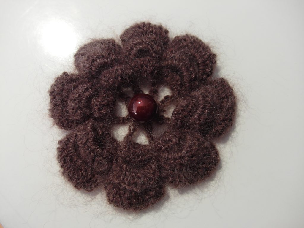 fleur plate crochet mohair