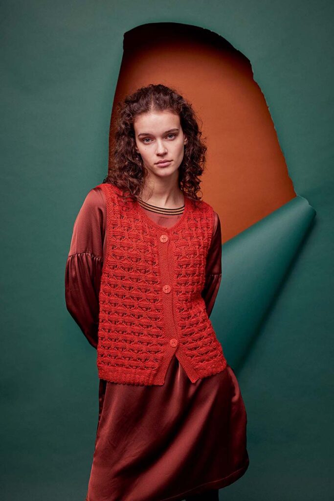 Gilet 11 catalogue Lang Yarns FAM 286 Collection
