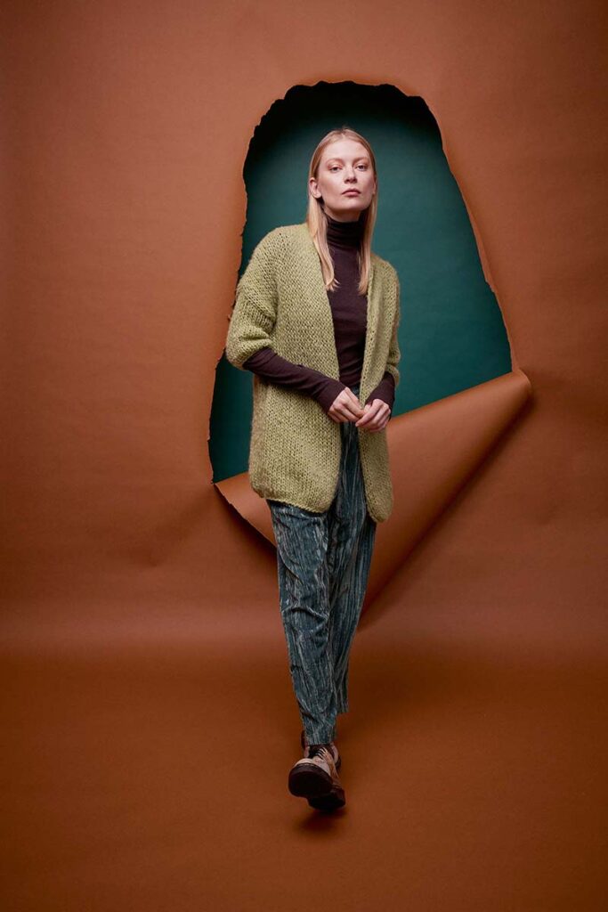 Gilet 17 catalogue Lang Yarns FAM 286 Collection