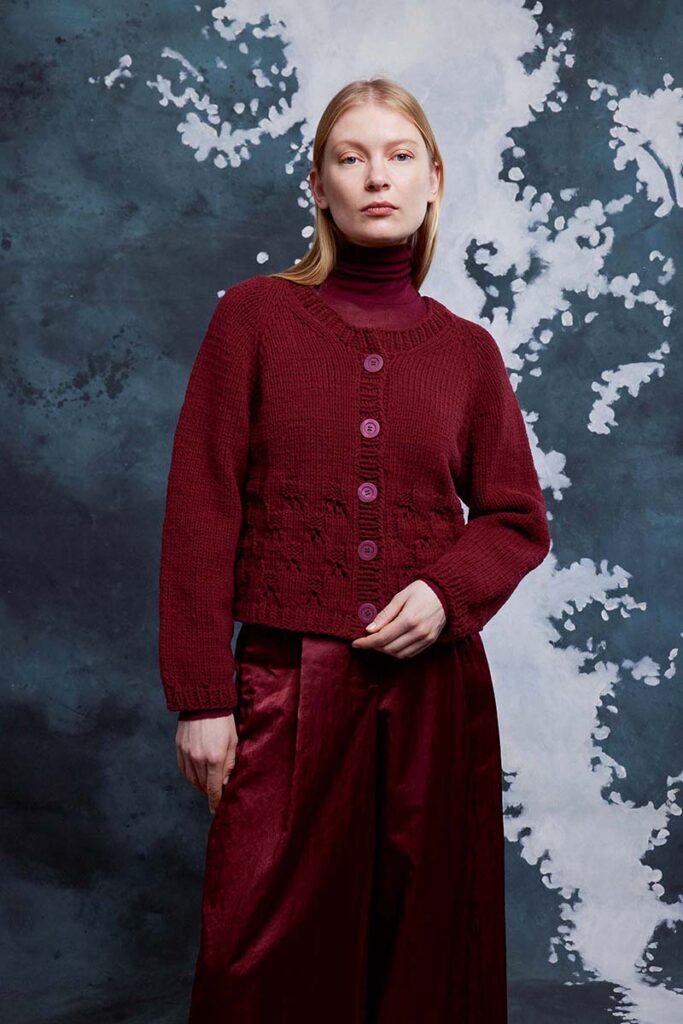 Gilet 46 catalogue Lang Yarns FAM 286 Collection