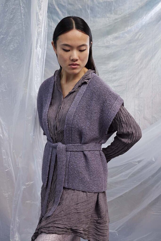 Gilet 61 catalogue Lang Yarns FAM 286 Collection