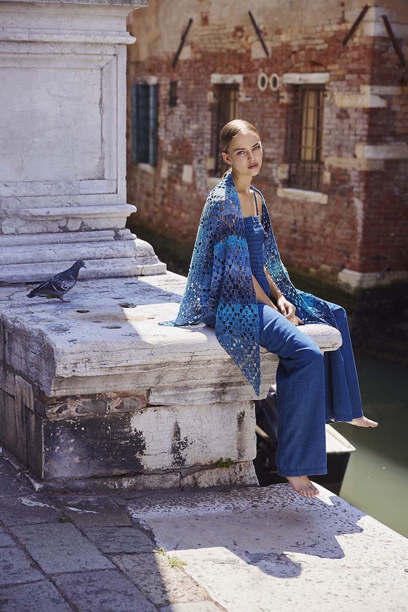 Châle 16 catalogue Lang Yarns Punto 91