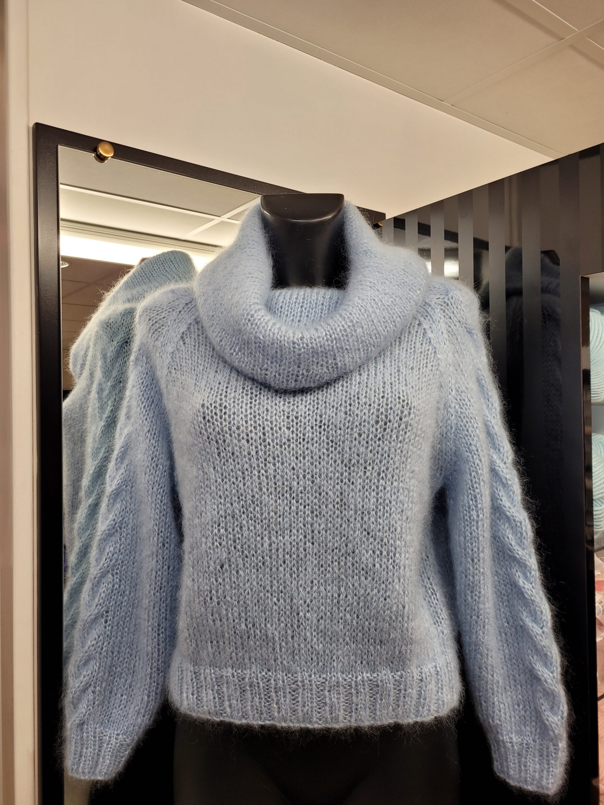 Pull en laine Mohair Luxe lamé de Lang Yarns