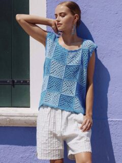 🦋Tendance granny au crochet🦋 

👕Modèle 6 Laid Back du catalogue @wooladdicts 16, saison Printemps été 2026.

Haut taille unique au crochet.

🧶Coton Sweet coloris 1175.0121 = 4 pelotes Coloris 1175.0110 = 2 pelotes.

🪡Association de 38 carrés au crochet N°4.

Bon mardi !✌️
•
#ladylaine #sweet #granny #grannycrochet #wooladdicts