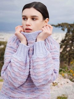 🫐🦄Trio de modèles au crochet bicolore, parfaits pour affronter le froid des l'hiver. Passionné(e)s de crochet, c'est pour vous !🦄🫐

👕PULL:
Modèle 8 Defying gravity du catalogue @wooladdicts 15.
Tailles S-M/L-XL : Laine Memory coloris 1124.0145 = 7/9 pelotes Coloris 1124 +coloris 0146 = 4/6 pelotes.
Crochet N°9 et Aiguilles n°6.5 pour les bords côtes. 

🧣ECHARPE:
Modèle 9 Windblown du catalogue Wooladdicts 15.
22 cm x 180 cm 
Laine Memory coloris 1124.0145 et 1124.0146 = 3 pelotes de chaque couleurs. 
Crochet n°7.

👒BONNET:
Modèle 10 skyborn du catalogue @wooladdicts 15.
Laine Promise coloris 1162.0045 = 1 pelote 
Crochet n°7.

Bon lundi !🌫
•
#trio #crochet #crocheting #pattern #passionlaine #passioncréative #passioncrochet #lundi #monday #jecrochete #langyarns_official #langyarns #wool #wooladdicts #wooladdictspromise #wooladdictsmemory #promise #memory #ladylaine #laine #wool #yarn #bonnet #pull #echarpe #echarpecrochet #bonnetcrochet #pullcrochet #diy