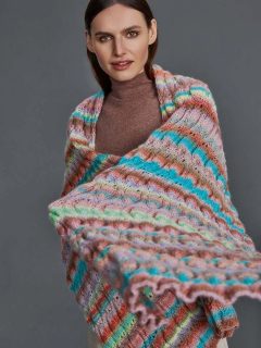 🍁🥰Étole cocooning, c'est l'inspiration tricot du jour !🥰🍁

🧣Modèle 71 Alana du catalogue @langyarns_official
Punto 88 Harmony et Magnolia, saison automne hiver 2025-2026.

↕️Étole 63x180 cm.
 
🧶Laine Harmony coloris 1144.0008 = 5 pelotes de @langyarns_fr.

➿️Point fantaisie avec grille expliquée dans le catalogue.

🪡Aiguilles n°6.

🌈D'autres coloris sont disponibles sur notre site www.ladylaine.net.

Bonne journée !😉
•
#harmony #langyarns_official #langyarns #langyarnsharmony #jetricote #iknit #ideetricot #doityourself #diytricot #diy #tricot #tricotpassion #tricoter #etole #schawl #laine #wool #mardi #tuesday #november #novembre #inspirationtricot #picoftheday #photooftheday #jaimeletricot #knit #knitting #boutiquelaine