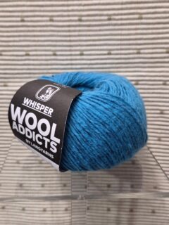 🌾Lin et coton Whisper @wooladdicts : un fil léger pour l'été.🌾

🌞Nouvelle Collection Printemps-Eté 2026. Disponible en 29 coloris au choix.

WHISPER est idéal pour des projets d’été respirants, fluides et élégants, qui attirent le regard sans jamais en faire trop. Ce fil en lin à 4 brins intègre de douces fibres de coton dans son cœur lors du retordage, mariant ainsi la solidité du lin à la douceur du coton. Léger comme un souffle, il glisse avec finesse sur les aiguilles ou le crochet, transformant chaque maille en une expression subtile et raffinée.

Composition : 76% lin et 24% coton.

Pelote de 50 g. = 125 m.

🪡Aiguilles n°3-4.

Echantillon pour 10x10 cm : 19 m. et 26 rgs.

Prévoir pour un pull simple: 10 pelotes pour homme, 7 pelotes pour femme, 5 pelotes pour enfant.

💻Disponible en boutique Ladylaine et sur notre site www.ladylaine.net.

Bon vendredi !😉
•
#ladylaine #whisper #lin #coton #wooladdicts