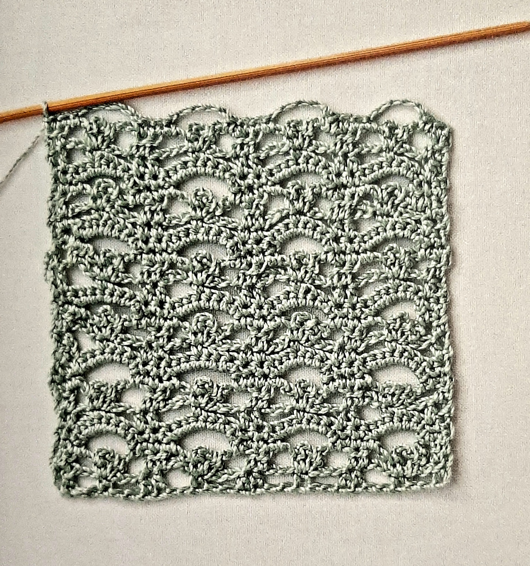 Point crochet arcs
