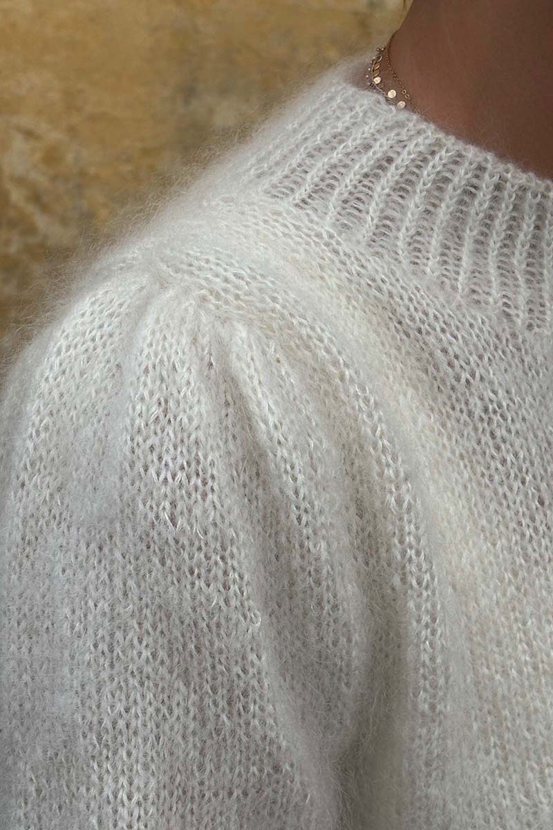 Pull Graceful Touch Lang Yarns