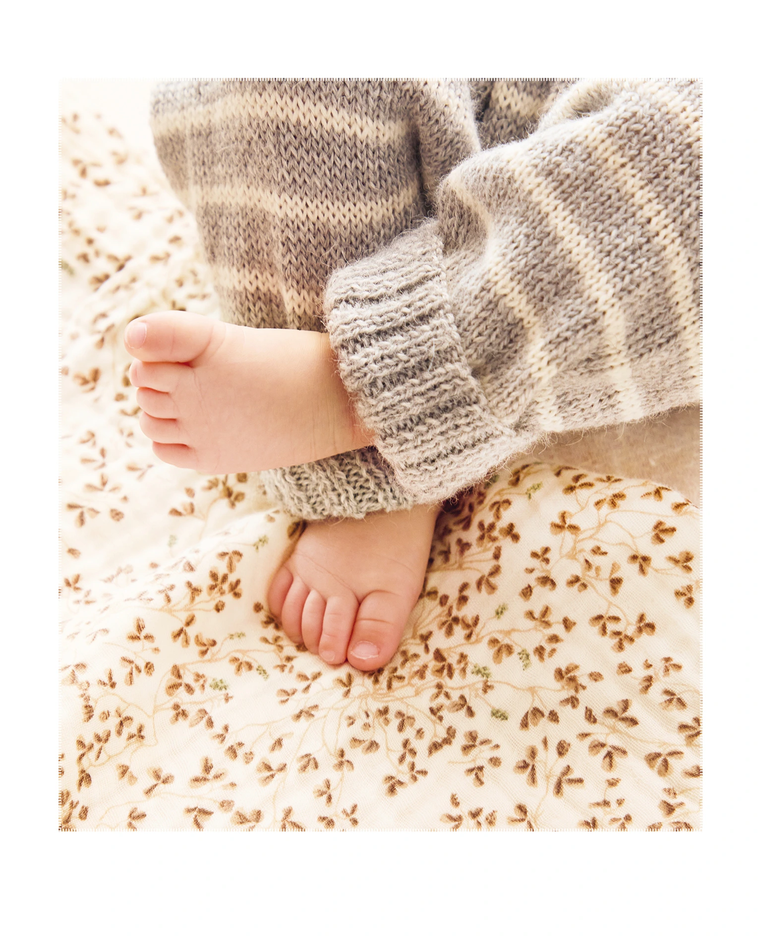 Livre tricoter un trousseau de naissance laines lang yarns de frederique alexandre