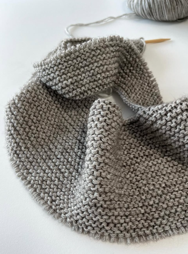 Simply Me Blouse de Norgardknitters en Vaya Lang Yarns