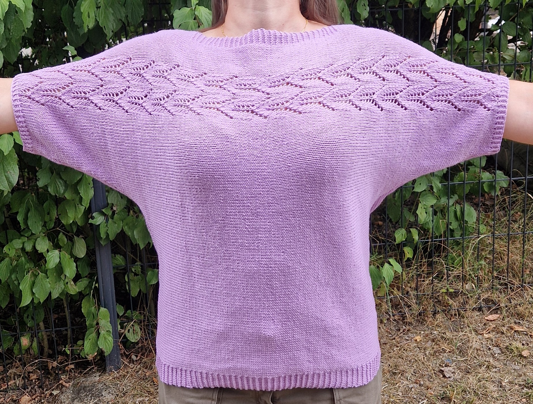 Pull ajouré en coton Baby Cotton, modèle 58 catalogue Lang Yarns FAM 276