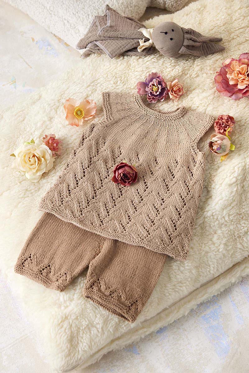 Modèle en coton baby Cotton Naturally Colored de Lang Yarns - Catalogue Lang Yarns Punto 83