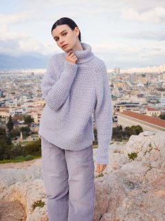 🌌Un joli pull à col roulé d'une grande douceur dans un ton de mauve tendance.🌌

👕Modèle 6 Soft exhale du catalogue @wooladdicts 15, saison automne hiver 2025-2026.
 
🧶Laine Honor coloris 1084 .0145 de @langyarns_official

🔄Tailles S-M/L-XL = 9/11 pelotes.

➿️Point côtes fantaisie.
 
🪡Aiguilles n°5 et 6.

Bonne journée !☀️
•
#ladylaine #honor #langyarns #lundi #monday #picoftheday #photooftheday #pulllaine #pullfemme #sweaterknitter #sweater #yarn #laine #wool #wooladdicts #wooladdictsbylangyarns #wooladdictshonor #lundi #monday #jetricotepourmoi #jaimeletricot #jaimetricoter #doityourself #faitmain #handarbeit #handknit #handmade