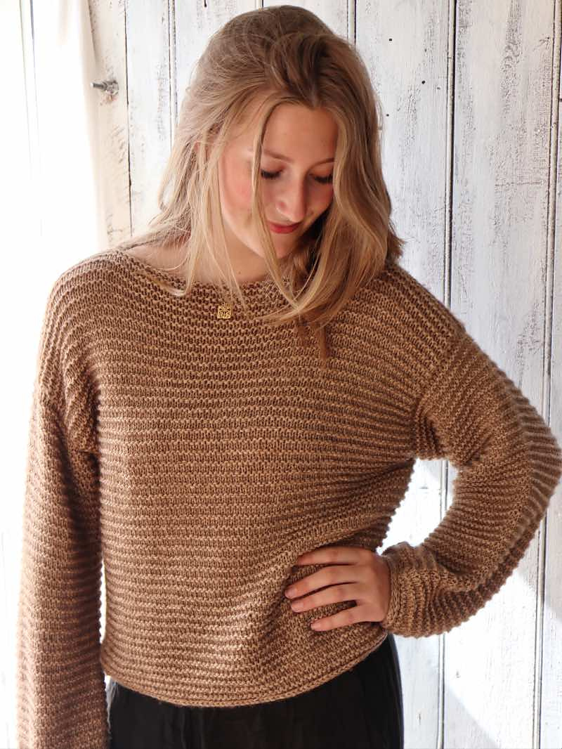 Pull Meadow de KnitAmore en Vaya Lang Yarns