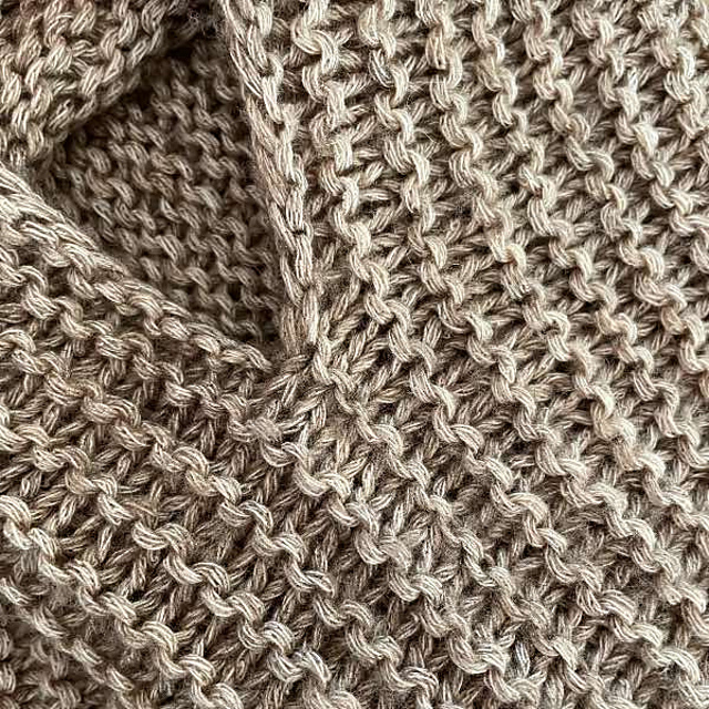 Débardeur Meadow de KnitAmore en Vaya Lang Yarns