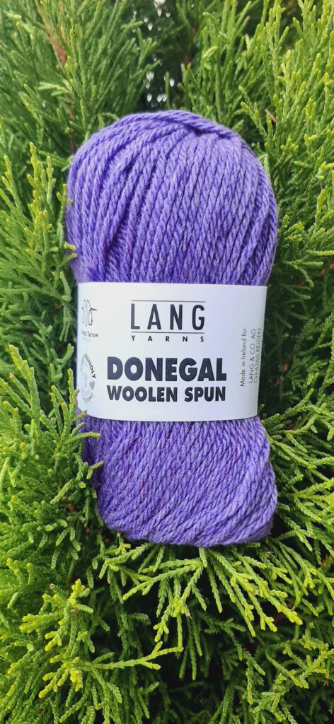 Donegal woolen spun lang yarns