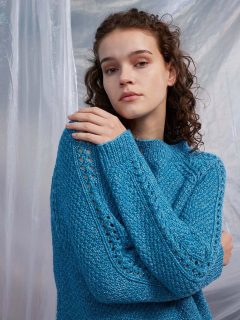 🦋💎Douceur et chaleur en pull bleu turquoise avec la laine Fortuna de @langyarns_official 💎🦋

👕Modèle 84 Bess du catalogue @langyarns_fr FAM 286 Collection, saison automne hiver 2025-2026.

🧶Laine Fortuna coloris 1148.0088 (laine et cachemire).

🔄Tailles S-M/L-XL = 9/10 pelotes.

➿Point de blé, raglan et dessus des manches point ajouré.
 
🪡Aiguilles n°4 et 4.5.

Bon mardi !😊
•
#ladylaine #fortuna #langyarns #mardi #tuesday #picoftheday #photoftheday #patrontricot #ideetricot #faitmain #laine #wool #yarn #lana #wolle #igknit #igknitters #langyarnsfortuna #langyarns_official #jetricote #knitwear #pulllaine #pulltricoté #bleu #turquoise #lainedouce #laineaddict #passiontricot #tricoter #tricot