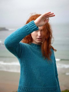 🩵Un joli pull bleu turquoise facile à tricoter avec une nouveauté pure laine : Donegal Woolen Spun de @langyarns_official 🩵

👕Modèle 147 Imogen du catalogue @langyarns_official Punto 87 Spirit of Donegal.

🧶Laine Donegal woolen Spun Coloris 1172.0078 de @langyarns_fr

🔄Tailles S-M/L-XL = 10/ 12 pelotes.

➿️Point de Jersey endroit, côtes 2/2 coupées par des rangs de Point mousse.
 
🪡Aiguilles n°4 et 4.5.

Bon mardi !🙏
•
#picoftheday #photooftheday #passionlaine #passiontricot #tricotfacile #tricotdebutante #jetricote #jetricotepourmoi #donegal #donegalwoolenspun #ladylaine #langyarnsdonegal #langyarns_official #langyarns #langyarnsdonegalwoolenspun #mardi #tuesday #knitwear #sweaterknittersofinstagram #sweaterknitting #pulllaine #pulltricoté #tricot #tricotfacile