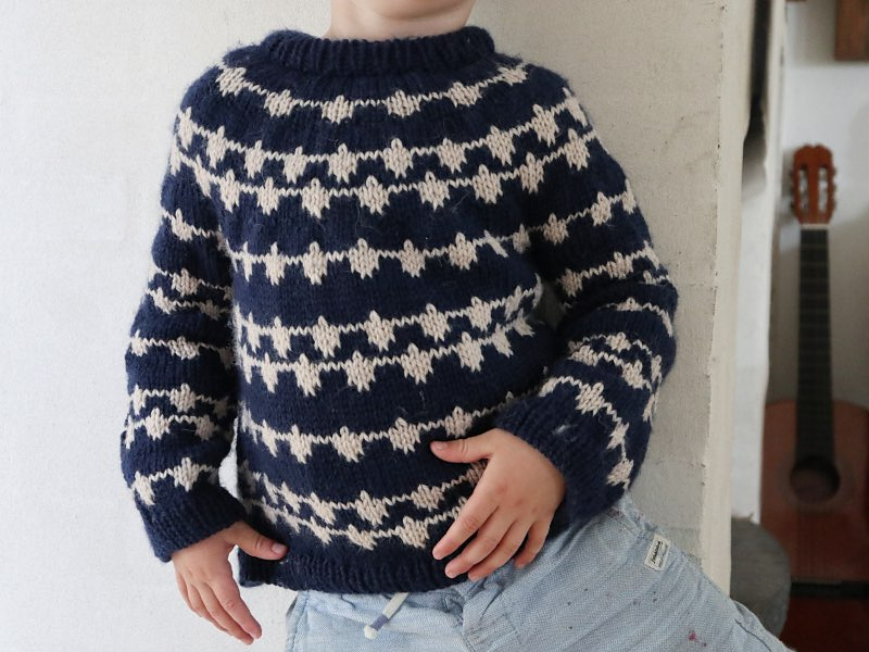 Pull Siw de KnitAmore en laine Carpe Diem de Lang Yarns