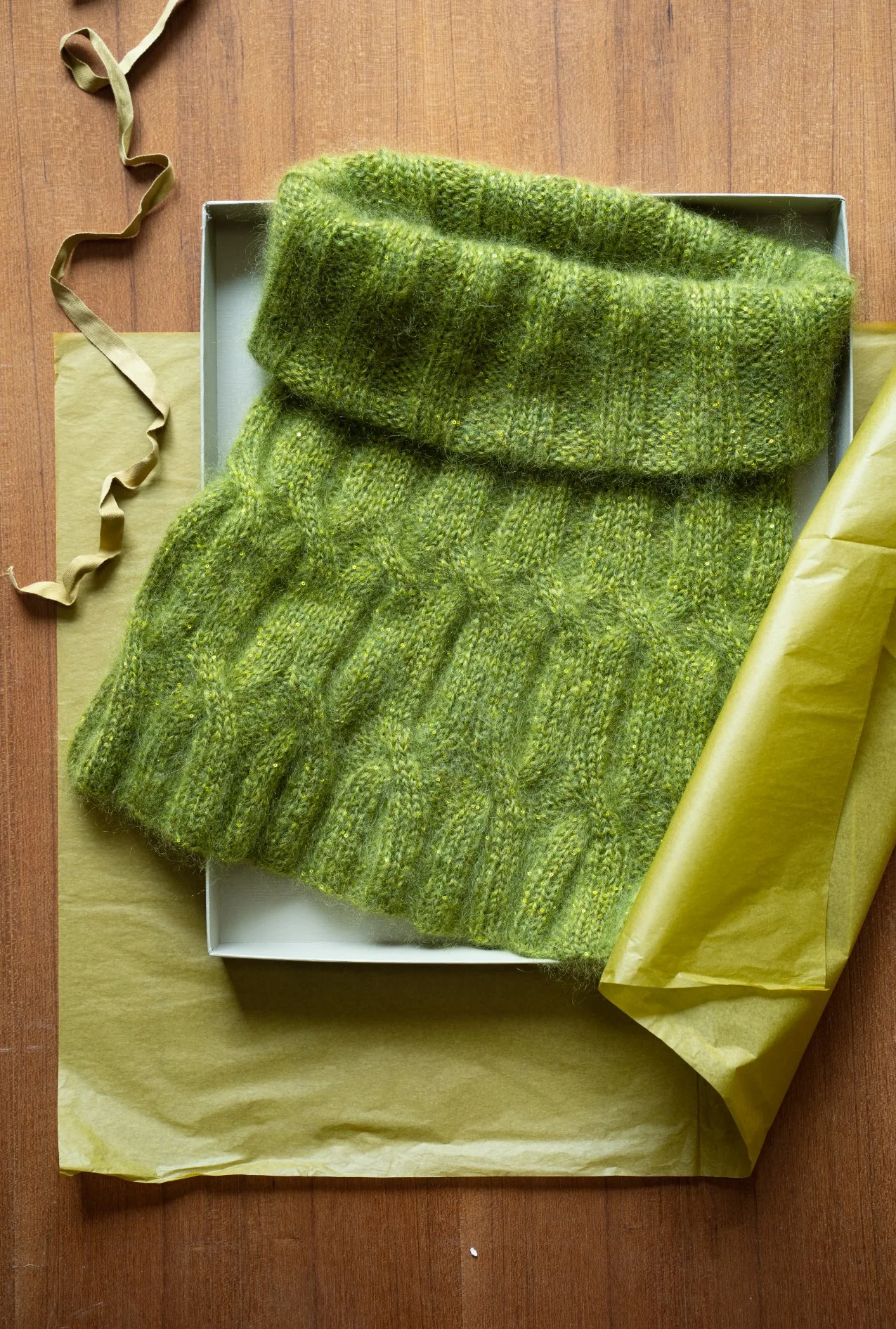 Livre accessoires à tricoter frédérique alexandre laines lang Yarns Editions Marie Claire