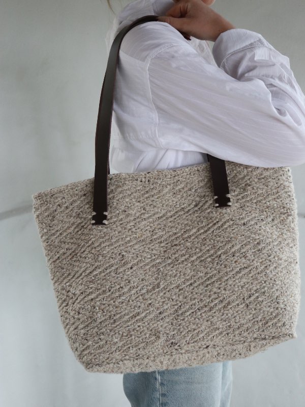 Sac Vendela Shopper laine Donegal tweed + Lang Yarns de KnitAmore