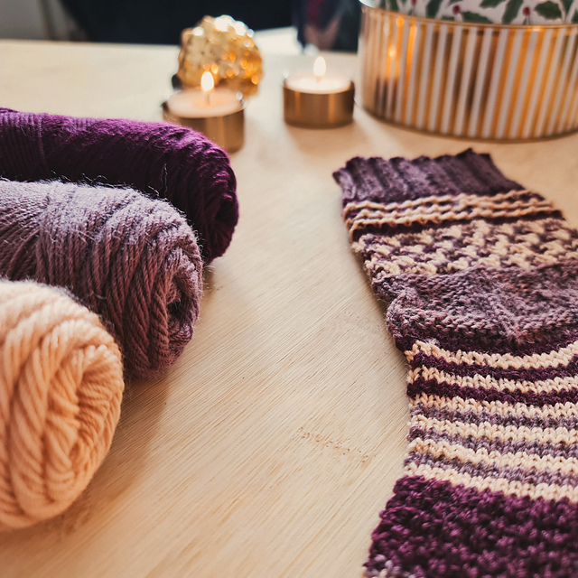 stripy soxx kal avent 2023 lang yarns