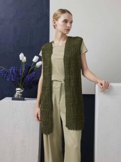 🦜Tendance gilet long ajouré pour le Printemps 🦜

🧥Modèle 26 Robin du catalogue @langyarns_official FAM 288 Collection, saison Printemps été 2026.

🧶Coton Duett coloris 1173.0097 de @langyarns_nl, pur coton, nouveauté de cette saison.

🔄Tailles S-M/L-XL = 9/10 pelotes.

➿️Point fantaisie avec grille.

🪡Aiguilles n°3 et 3.5.

Bon dimanche !🥰
•
#duett #coton #ladylaine #langyarns #gilet