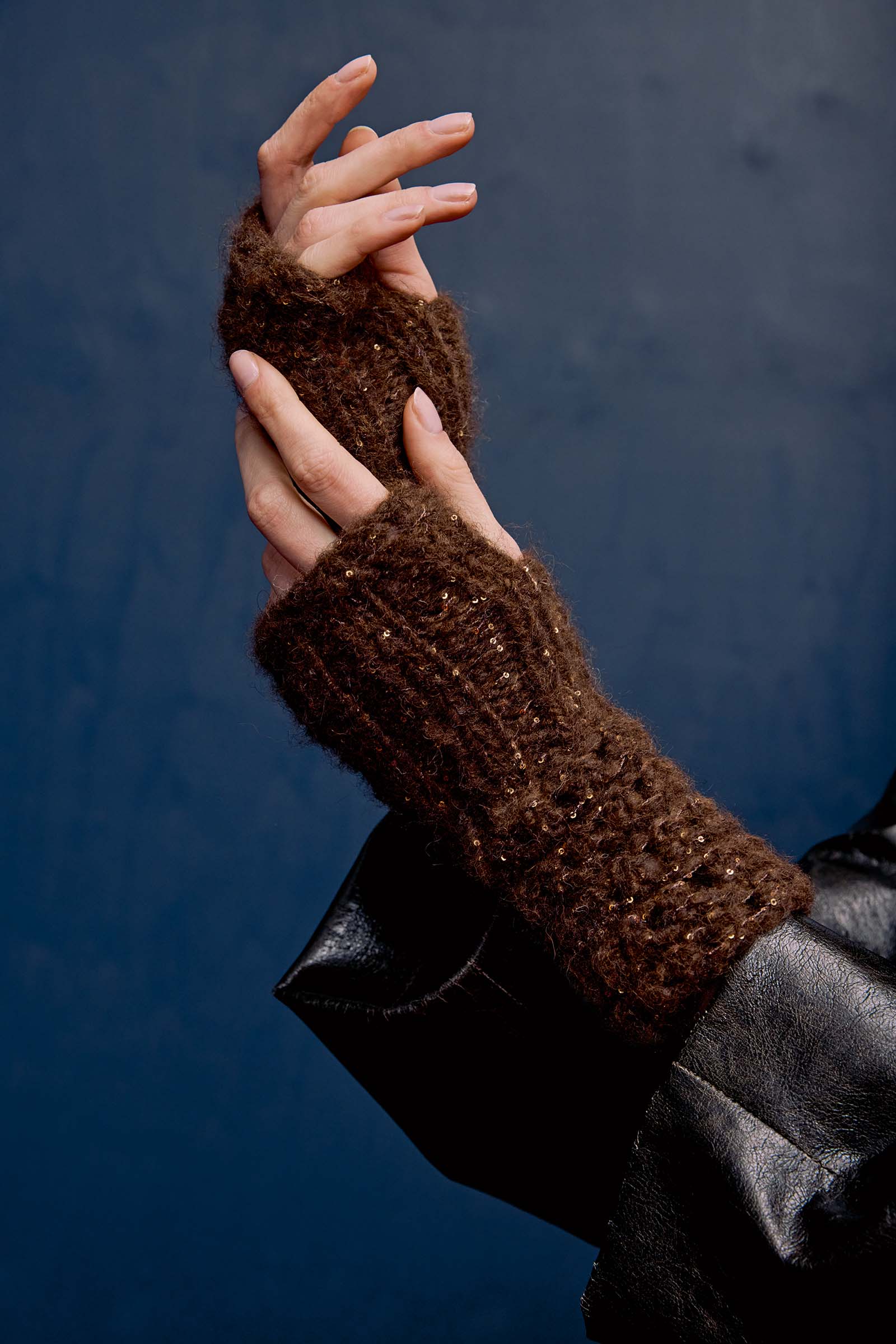 Mitaines 244 du catalogue Lang Yarns Punto 89 Baby Lama