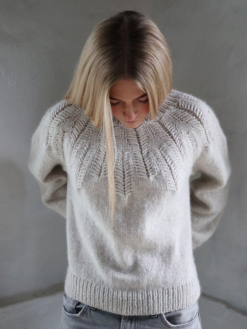 Pull callie de knitamore laines Lang Yarns