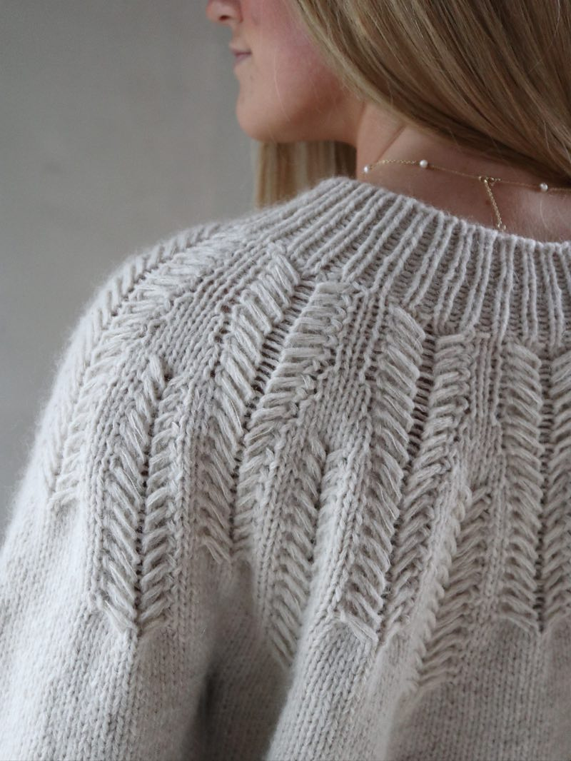 Pull callie de knitamore laines Lang Yarns