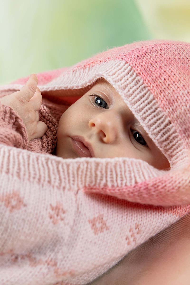 Cocon de naissance n°9 du catalogue Lang Yarns Punto 35