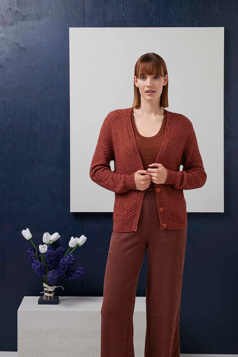 Gilet 34 catalogue Lang Yarns FAM 288 Collection